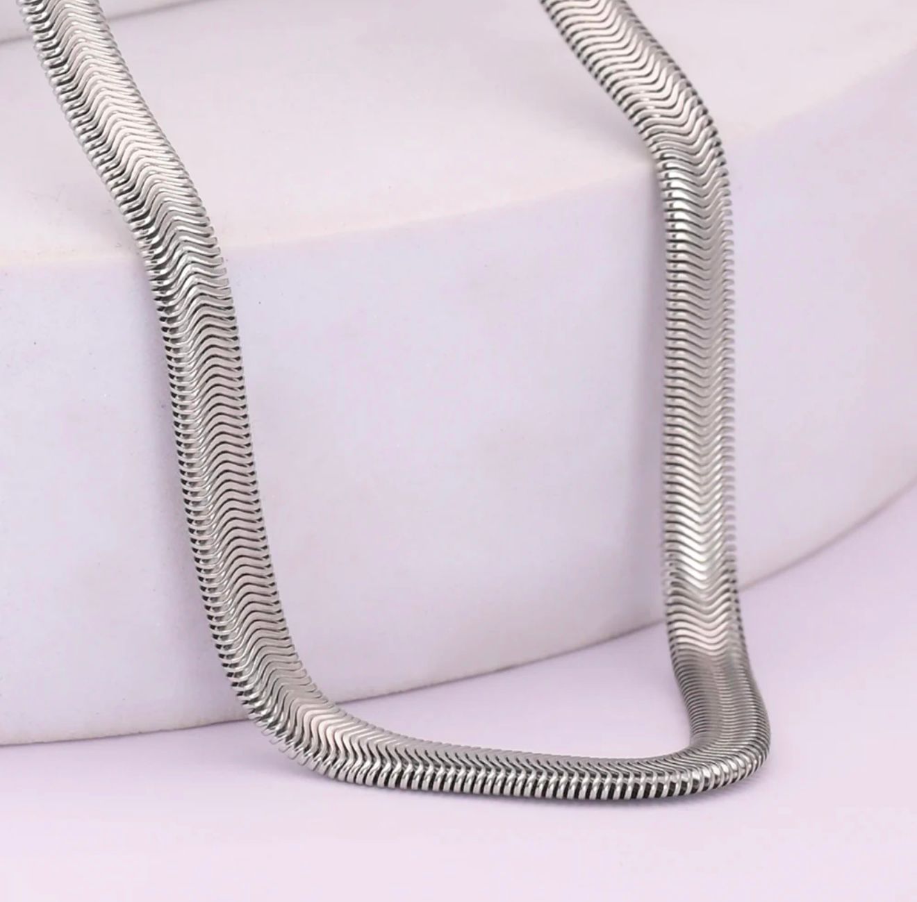 Silver Chain for Men & Boys – Stylish Fashion Accessory for Daily Wear & Gifts