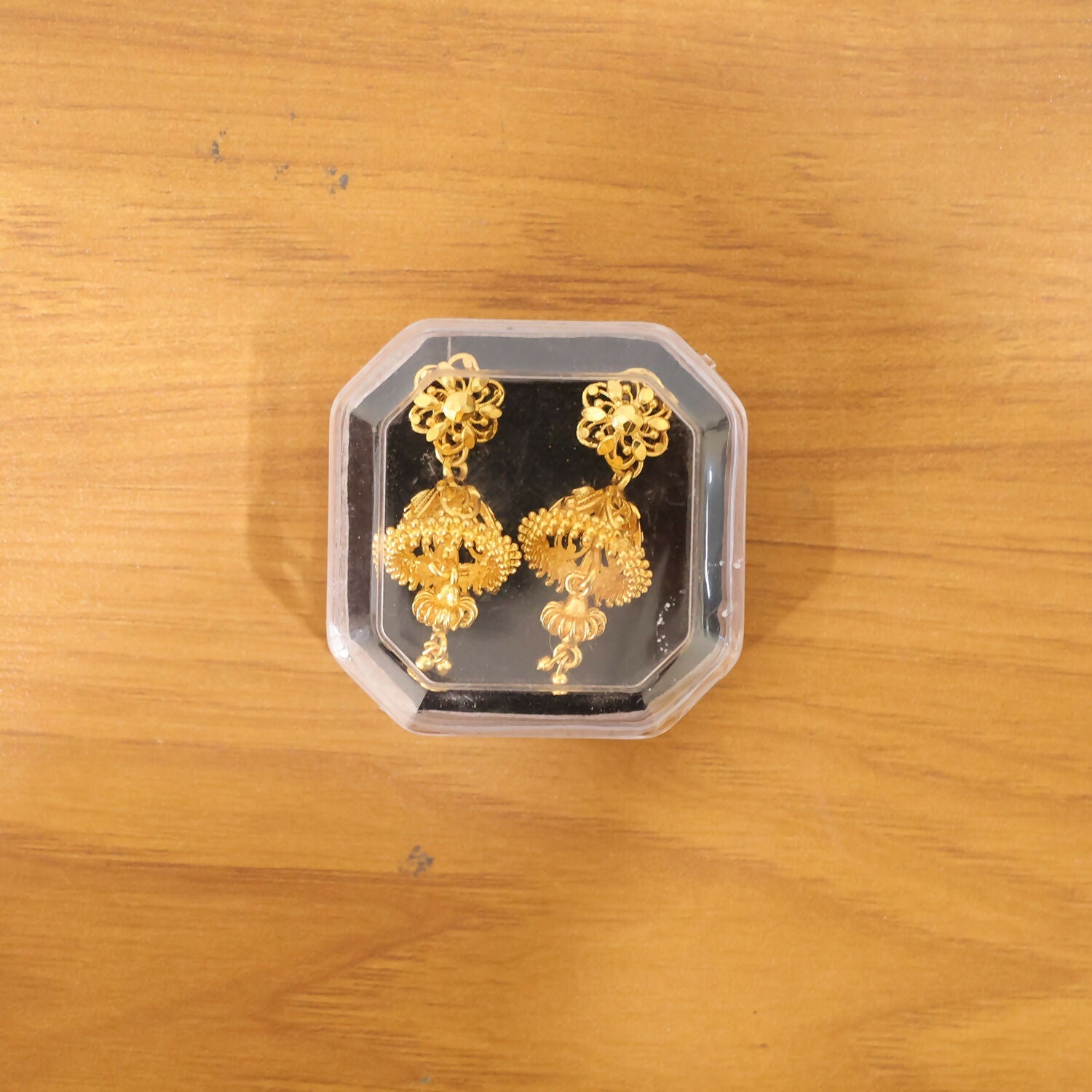 Royal Ethnic Gold Jhumka Earrings with Intricate Detailing