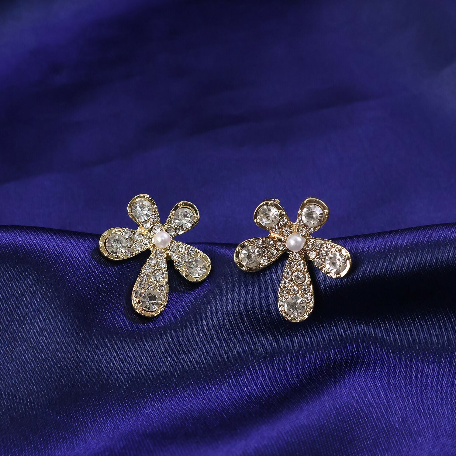 Elegant Crystal Flower Design Stud Earrings for Women and Girls Party Wear