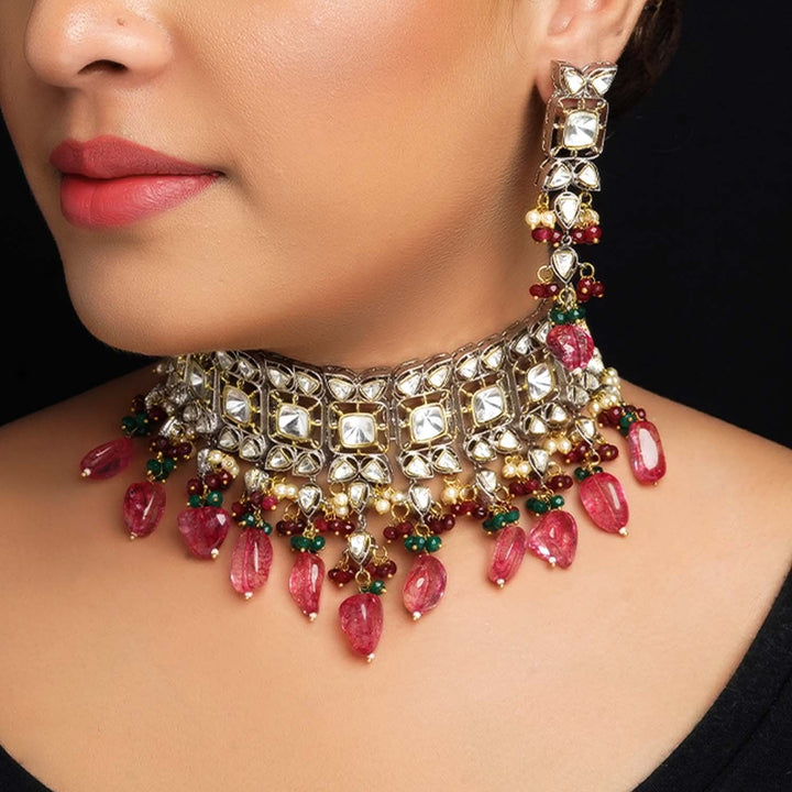 Exquisite Daniya Rose Gold And Green Rhodium Plated Victorian Necklace Set