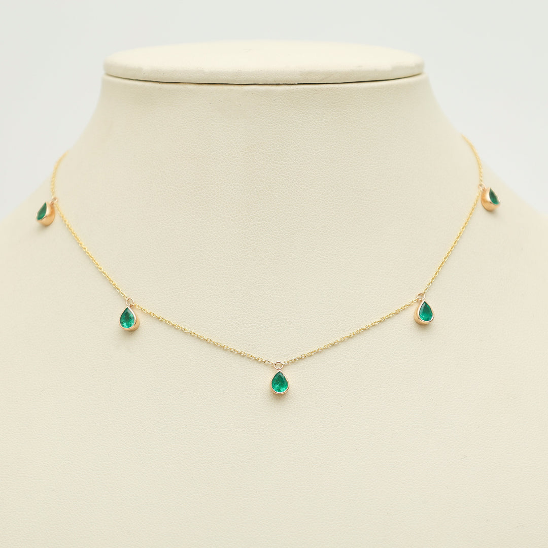 Emerald Bezel Set Pear Shape Chain Necklace - qivii