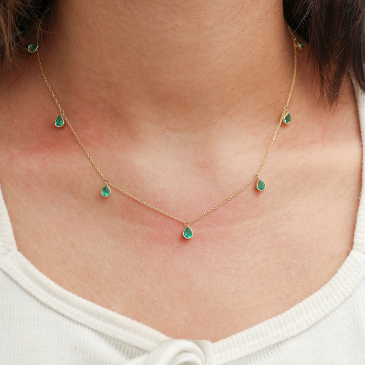 Emerald Bezel Set Pear Shape Chain Necklace - qivii