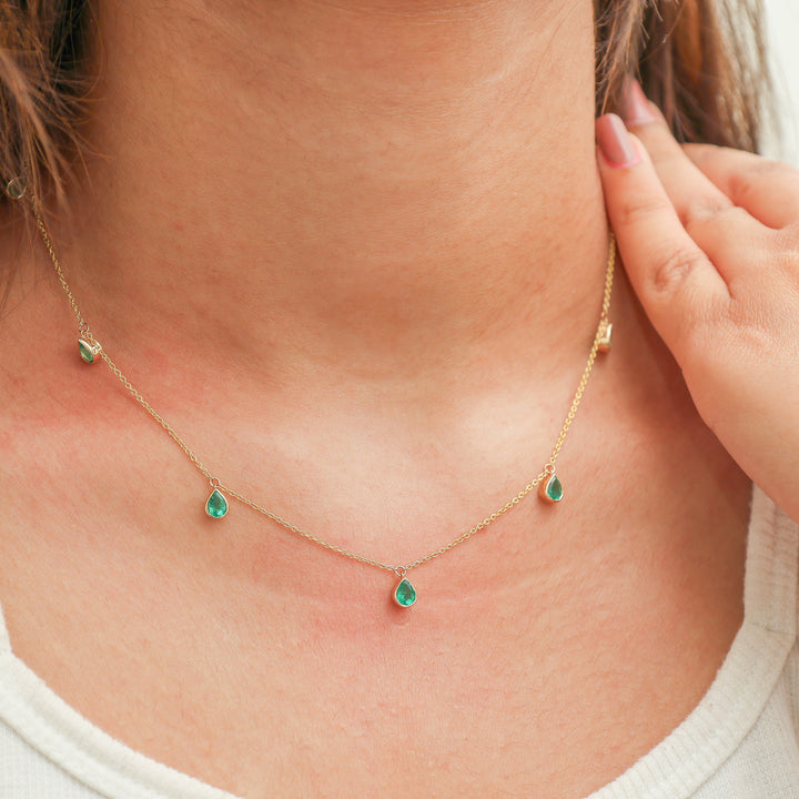 Emerald Bezel Set Pear Shape Chain Necklace - qivii