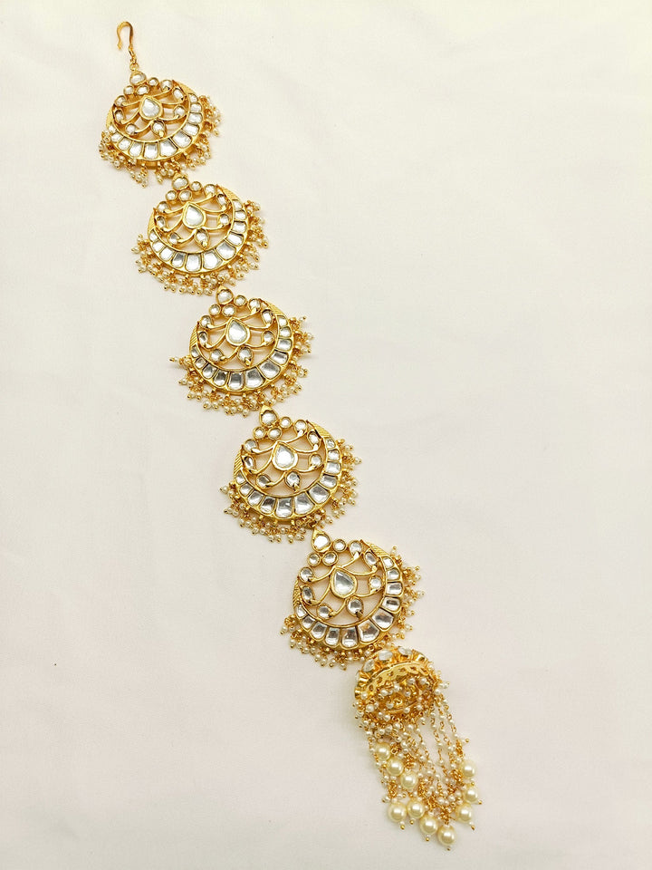 Shaweta White Braid Accessories In Kundan - qivii
