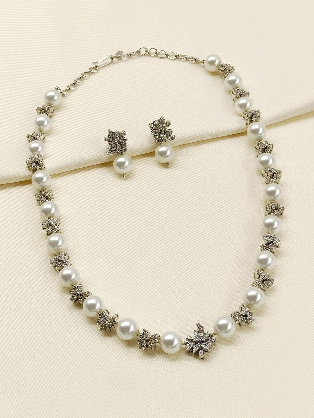 Kumolika 92.5 Silver Swarovski Stone Necklace Set - qivii