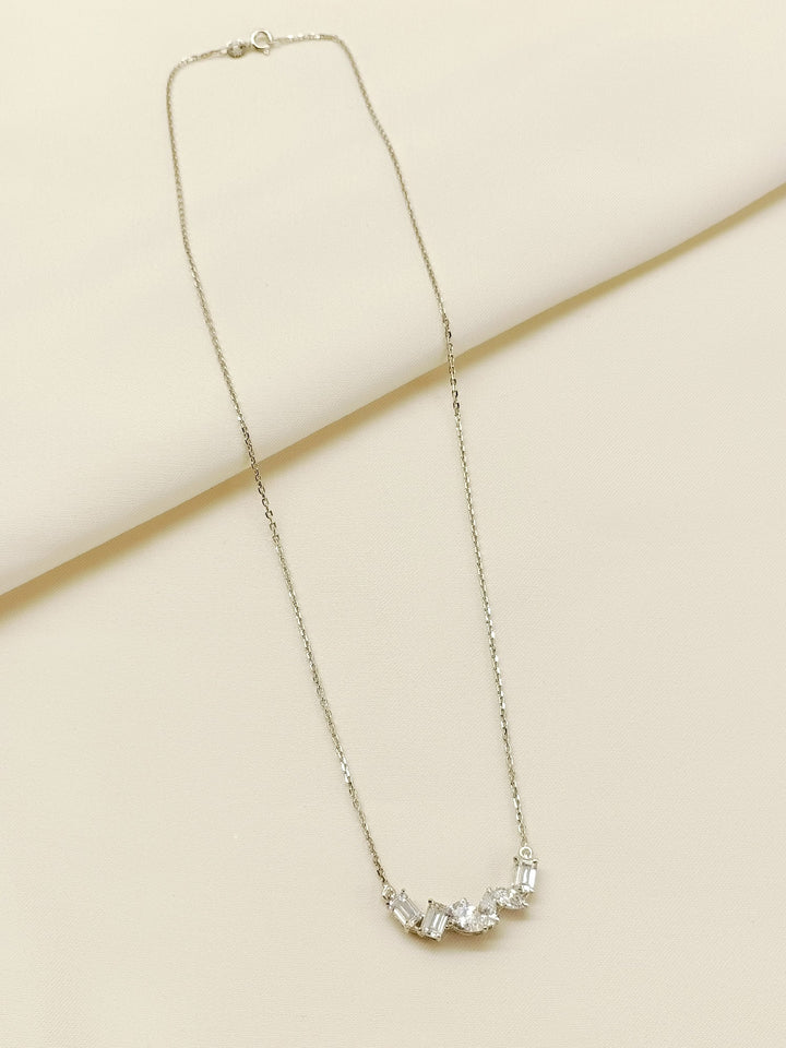 Aamiha 92.5 Silver Swarovski Stone Pendal - qivii