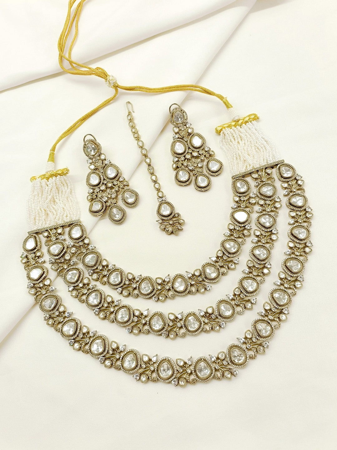 Kaumolika White Victorian Set - qivii