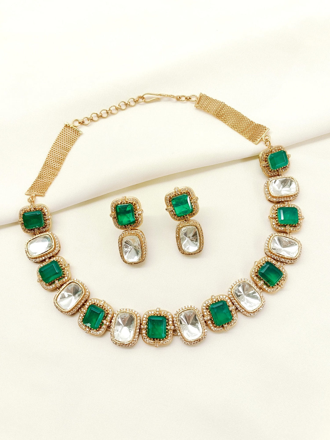 Pahaani Green Kundan Choker Set - qivii