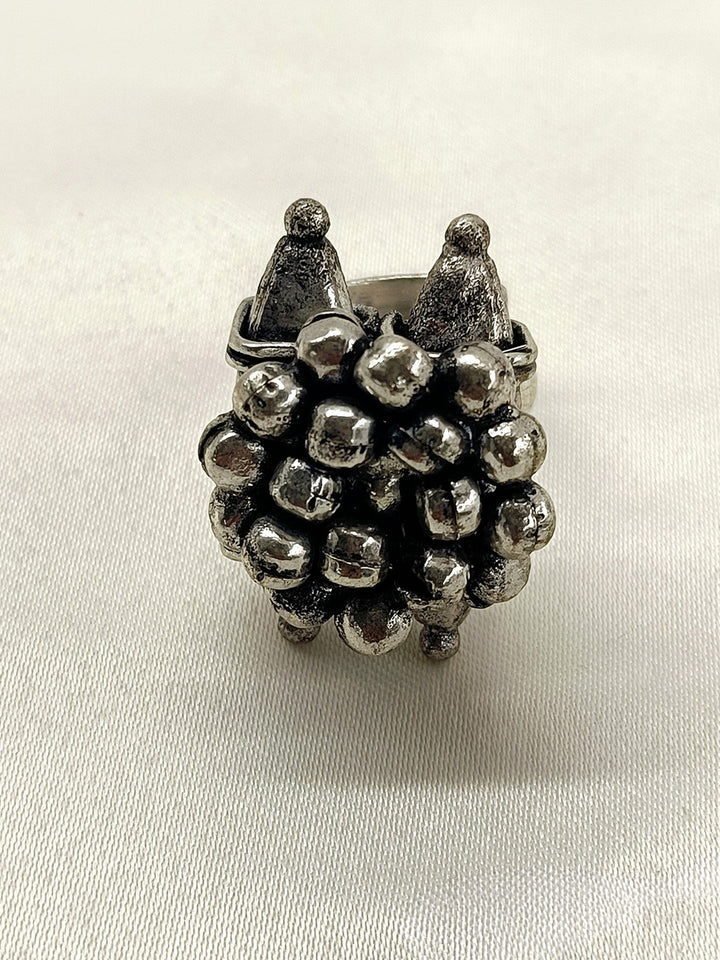 Aliya Plain Oxidized Finger Ring - qivii