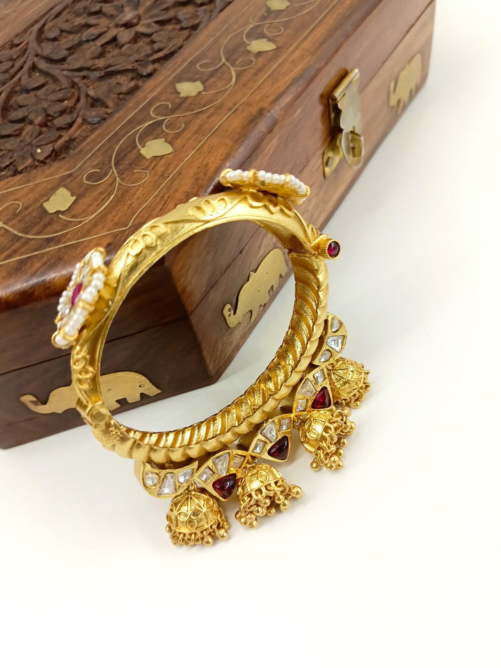 Roja Maroon Kundan Kada - qivii