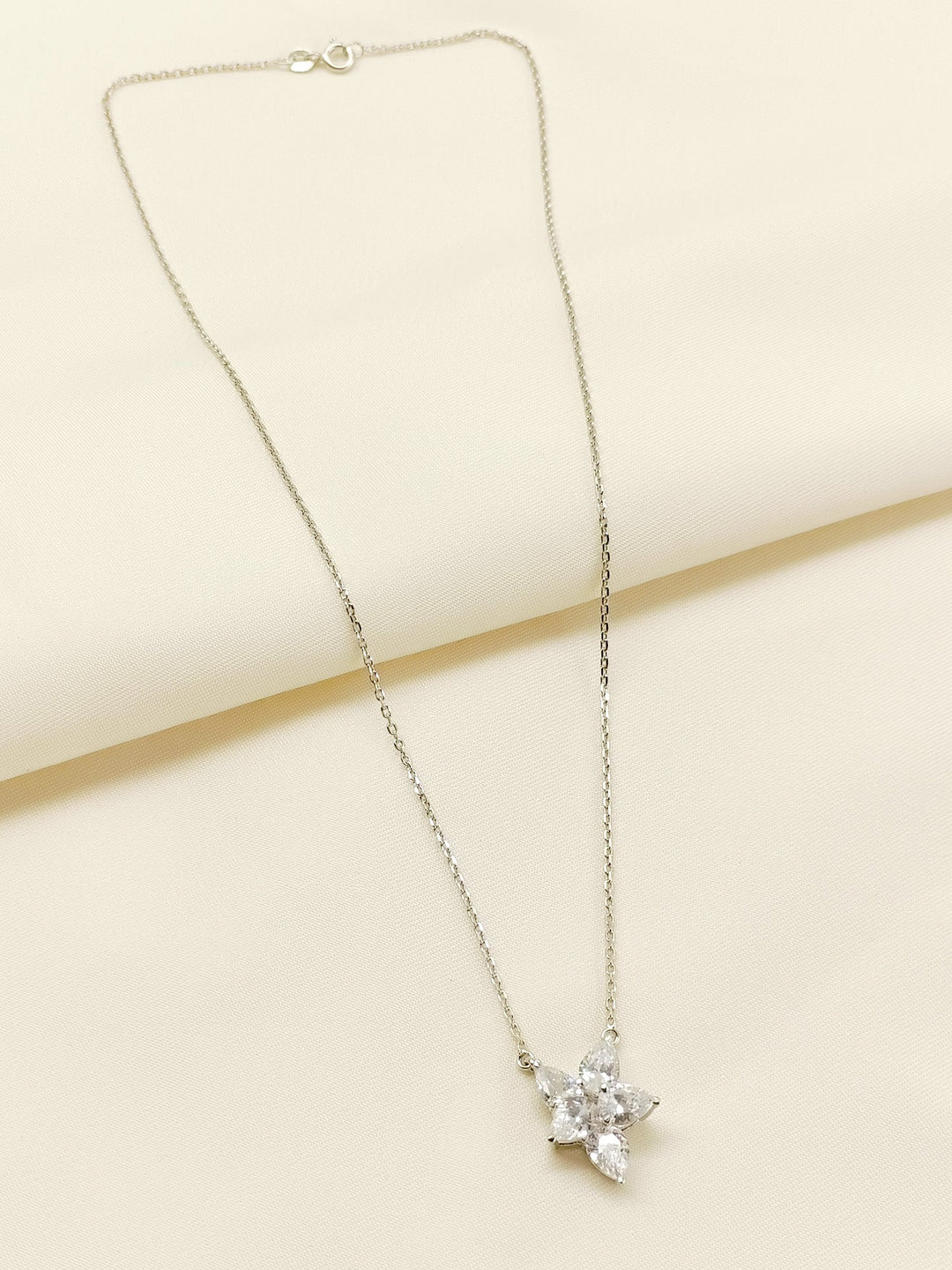 Zamila 92.5 Silver Swarovski Stone Pendal - qivii