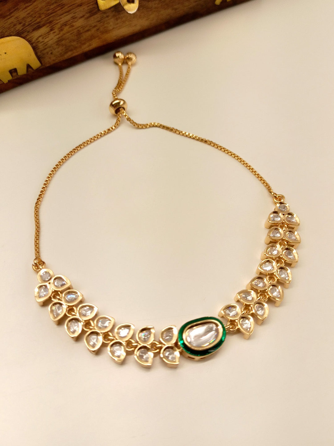 Carolina Delicate Green Kundan Bracelet - qivii