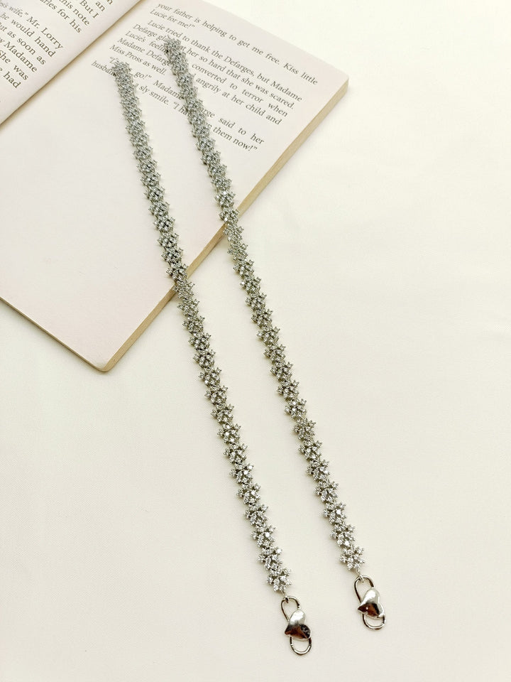 Kashi White American Diamond Anklet - qivii