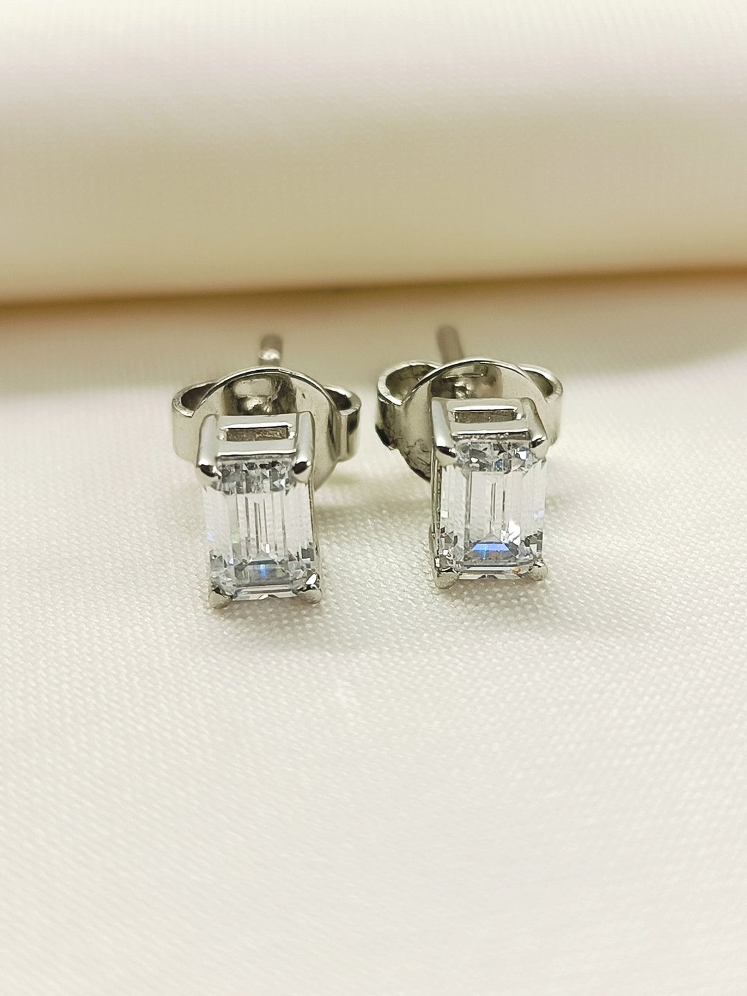 Harkhi 92.5 Silver Swarovski Stone Tops - qivii