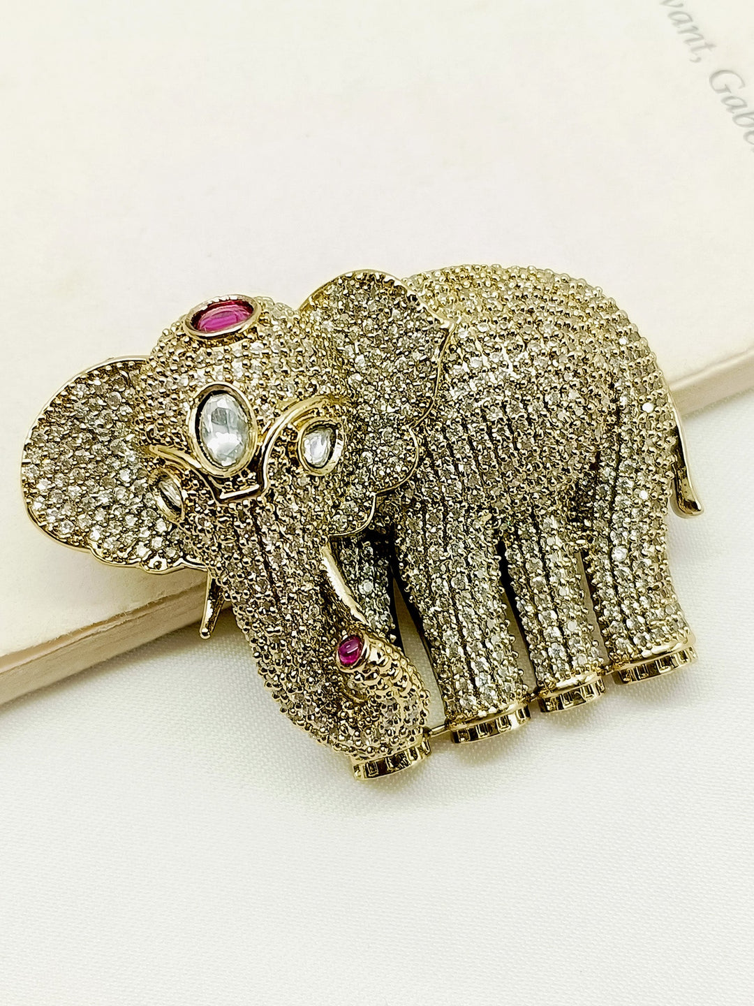 Kritik White Elephant Brooch - qivii