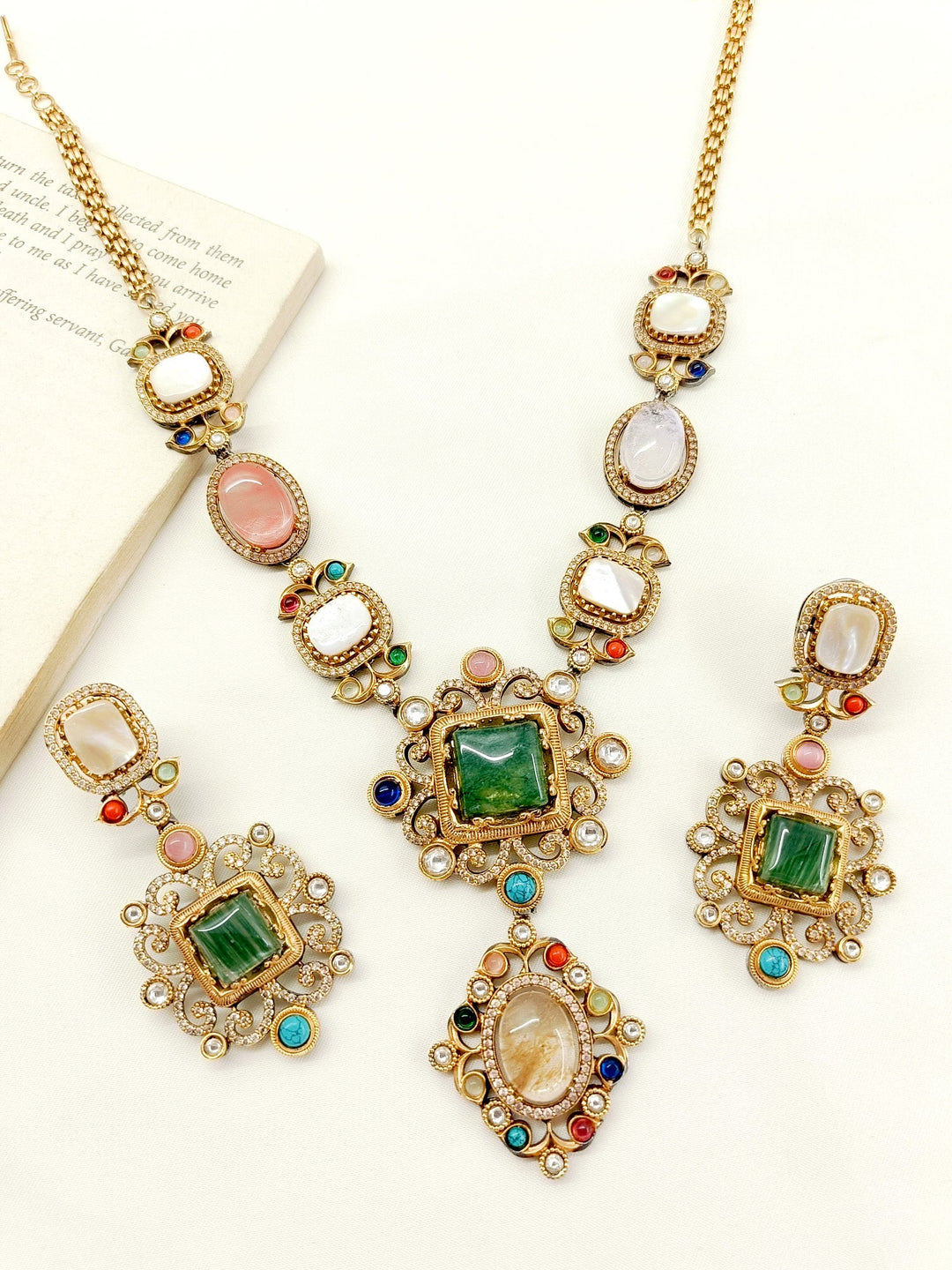 Vivian Multi Colour Boutique Necklace Set - qivii