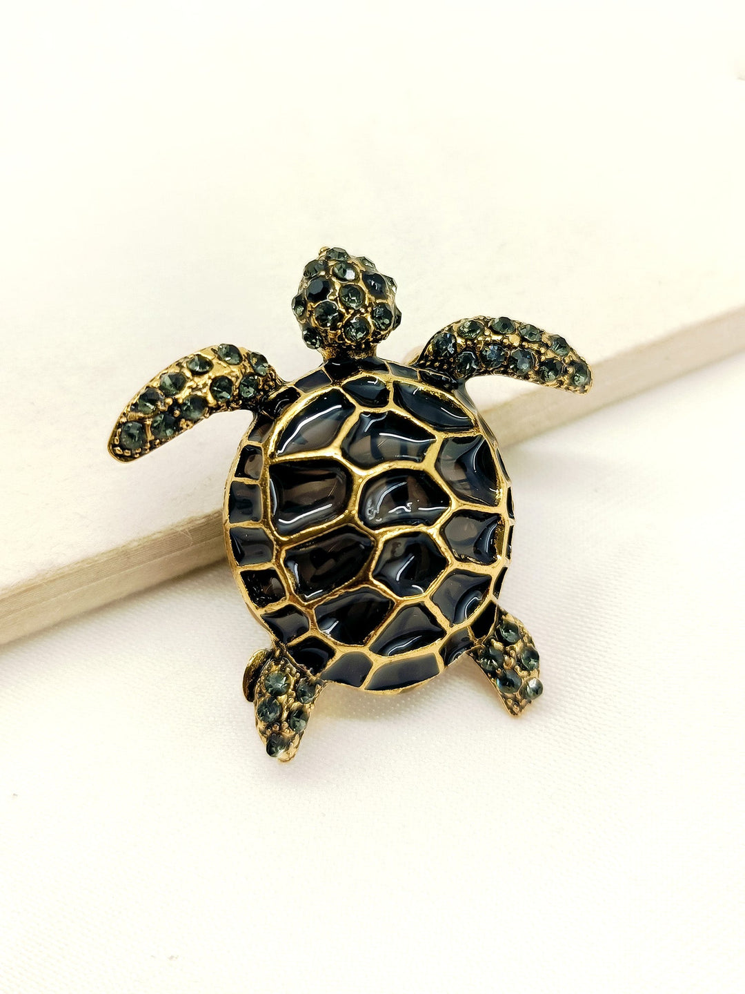 Vaishvi Tortoise Men's Brooch - qivii