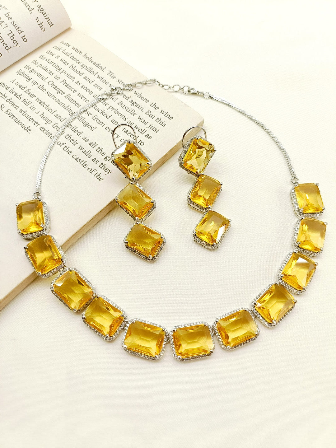 Mini Yellow Swarovski Stone Necklace Set - qivii