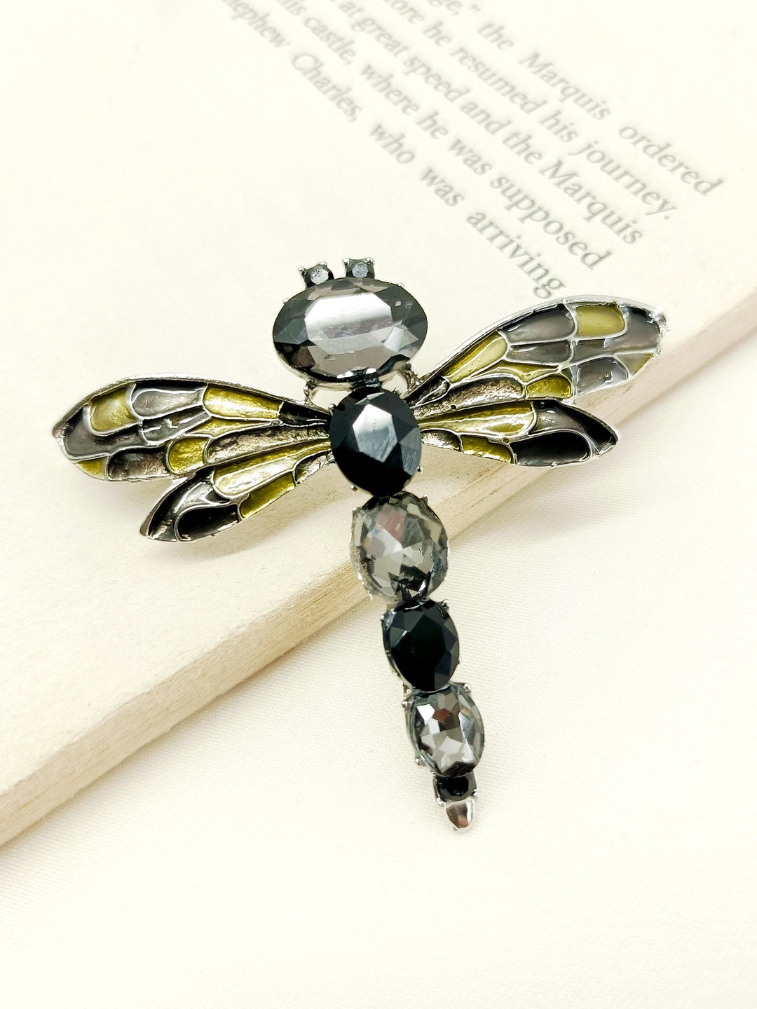 Badrahi Grasshopper Men's Brooch - qivii