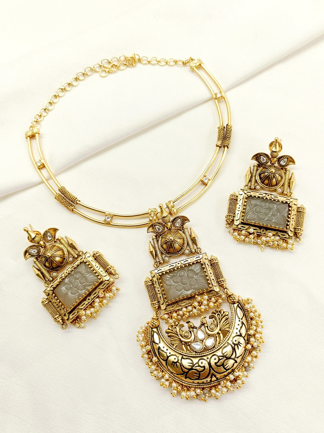 Asfiya Grey Boutique Necklace Set - qivii