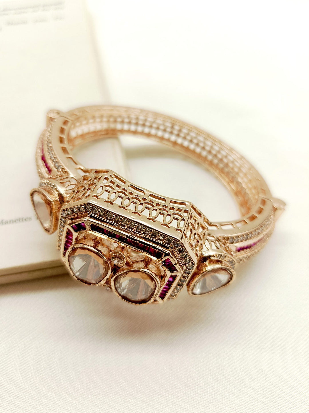 Anasat Majenta Boutique Kada - qivii