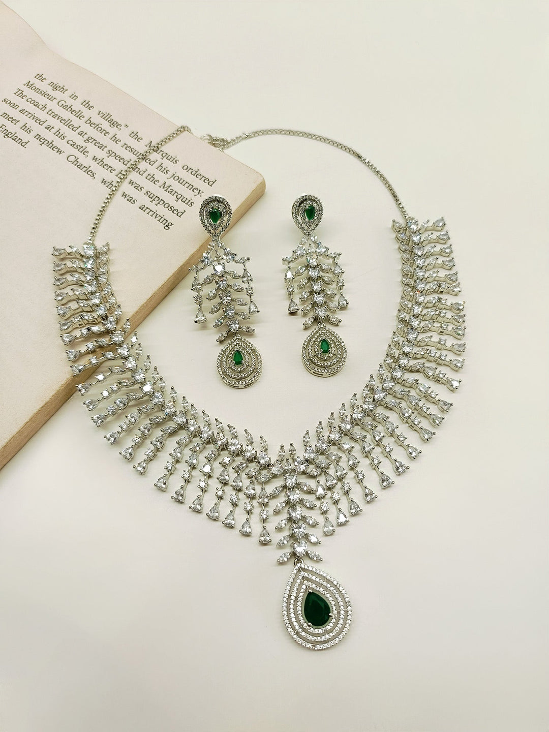 Minakshi Emerald American Diamond Necklace Set - qivii