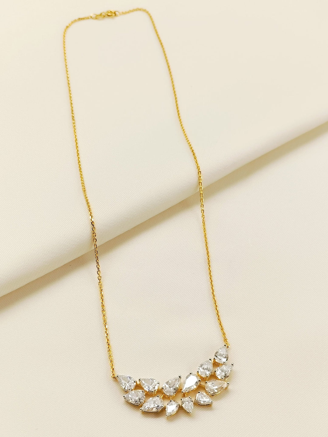 Faina 92.5 Silver Swarovski Stone Pendal - qivii