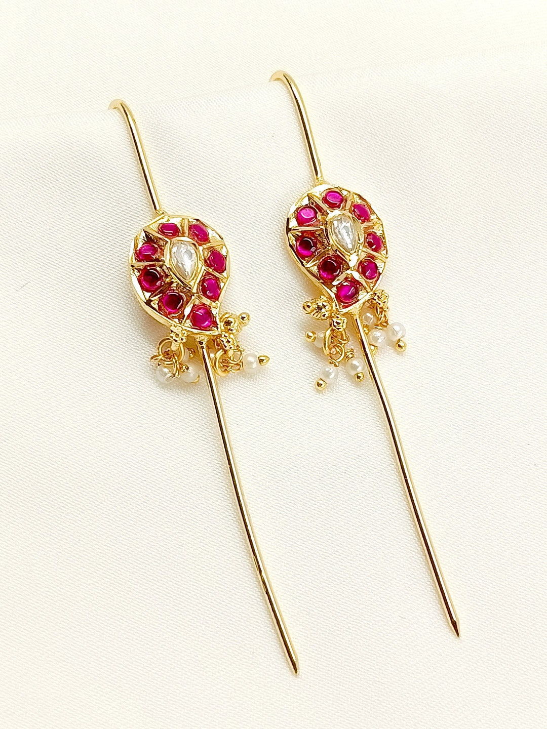 Vrutti Majenta Gold Plated Kundan Ear Cuff [ Price is for Pair ] - qivii