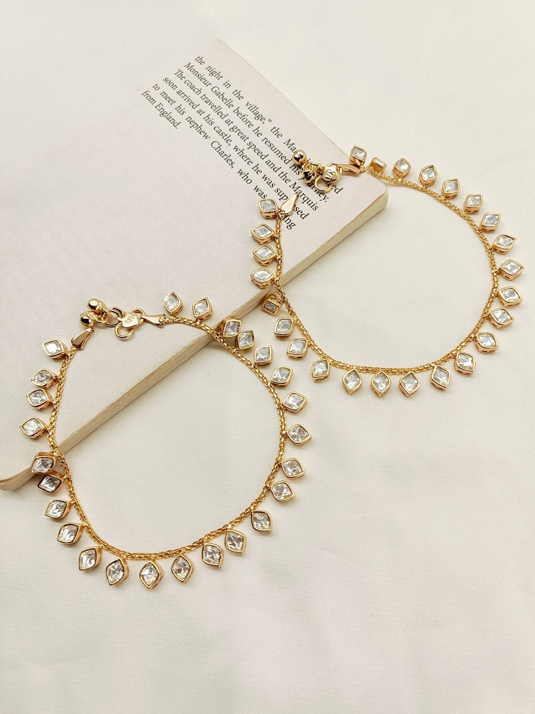 Mehnaaz White Kundan Anklet - qivii