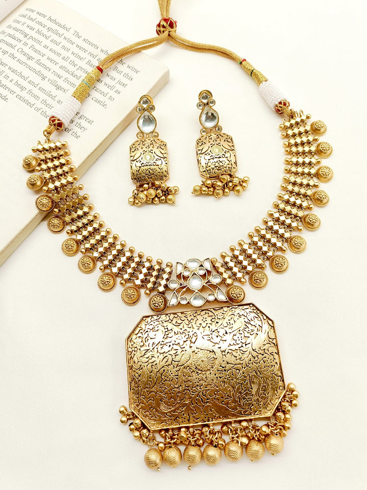 Yukti Plain Antique Necklace Set - qivii