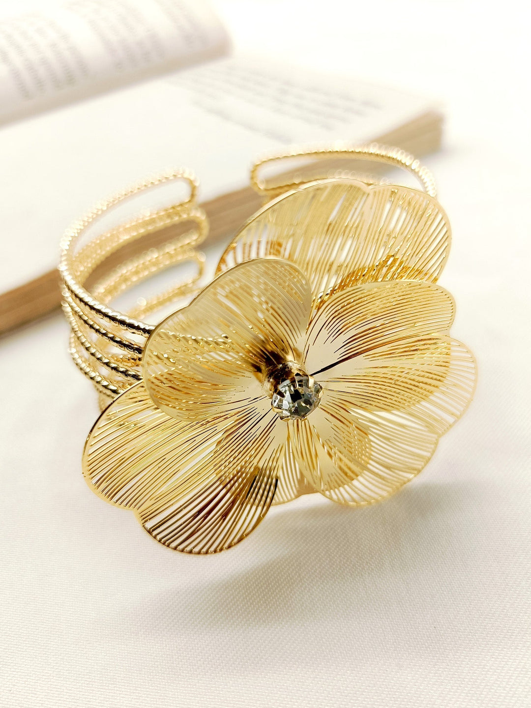 Jani Golden Western Bracelet - qivii