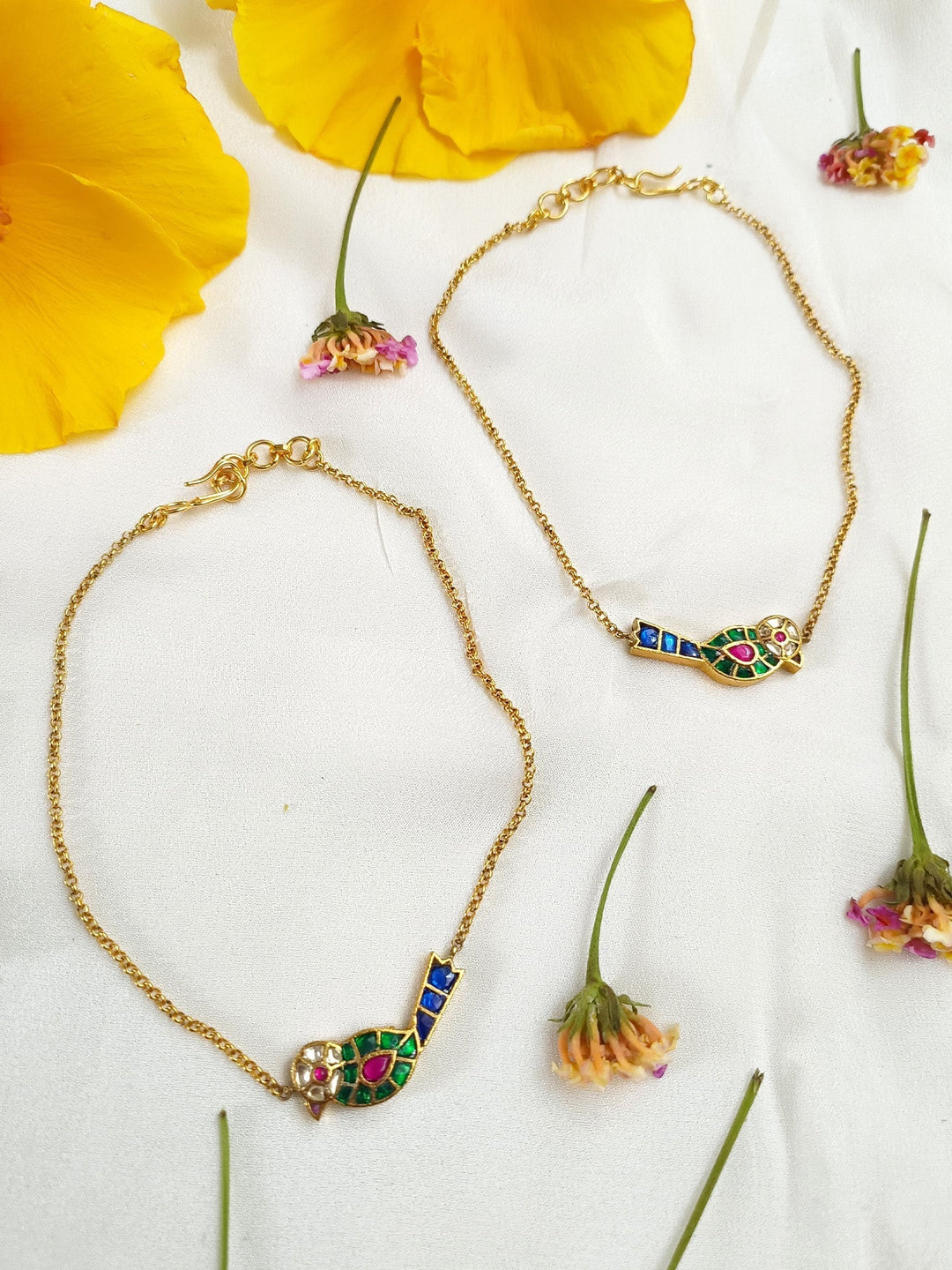 Suhavi Multi Colour Bird Kundan Anklet - qivii