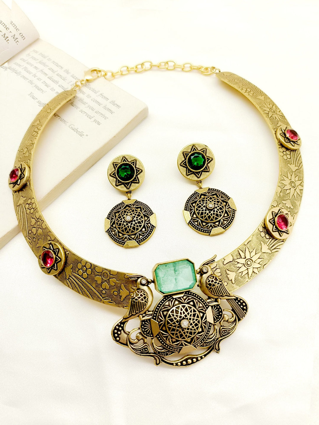 Warhi M & G Hasli Style Antique Necklace Set - qivii
