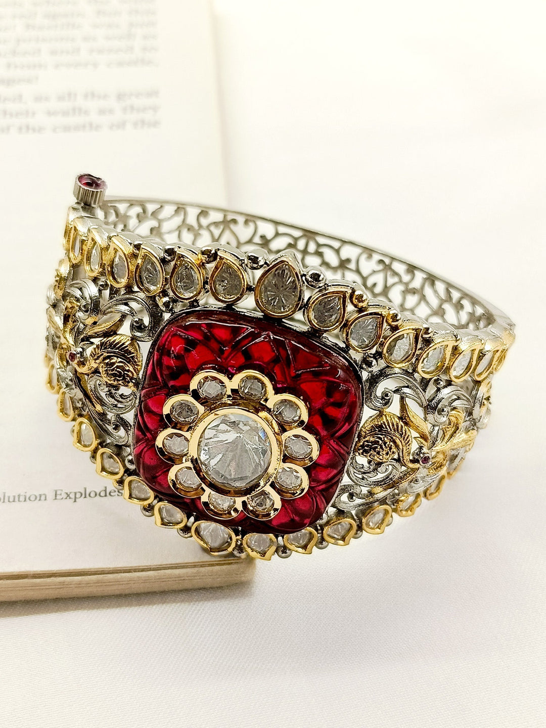 Rachna Majenta Victorian Kada - qivii