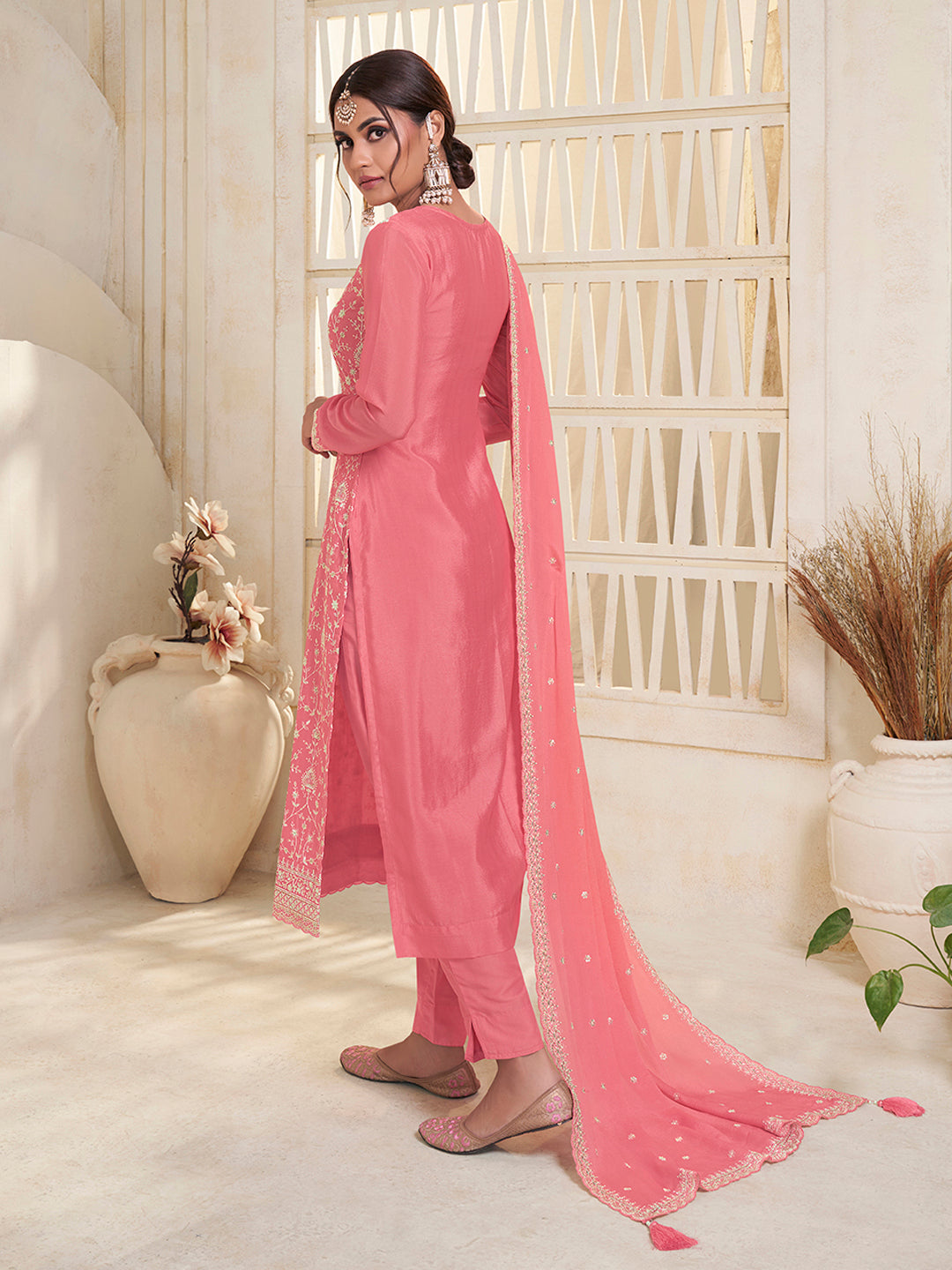 Peach White Thread Embroidered Kurta Suit Set - qivii