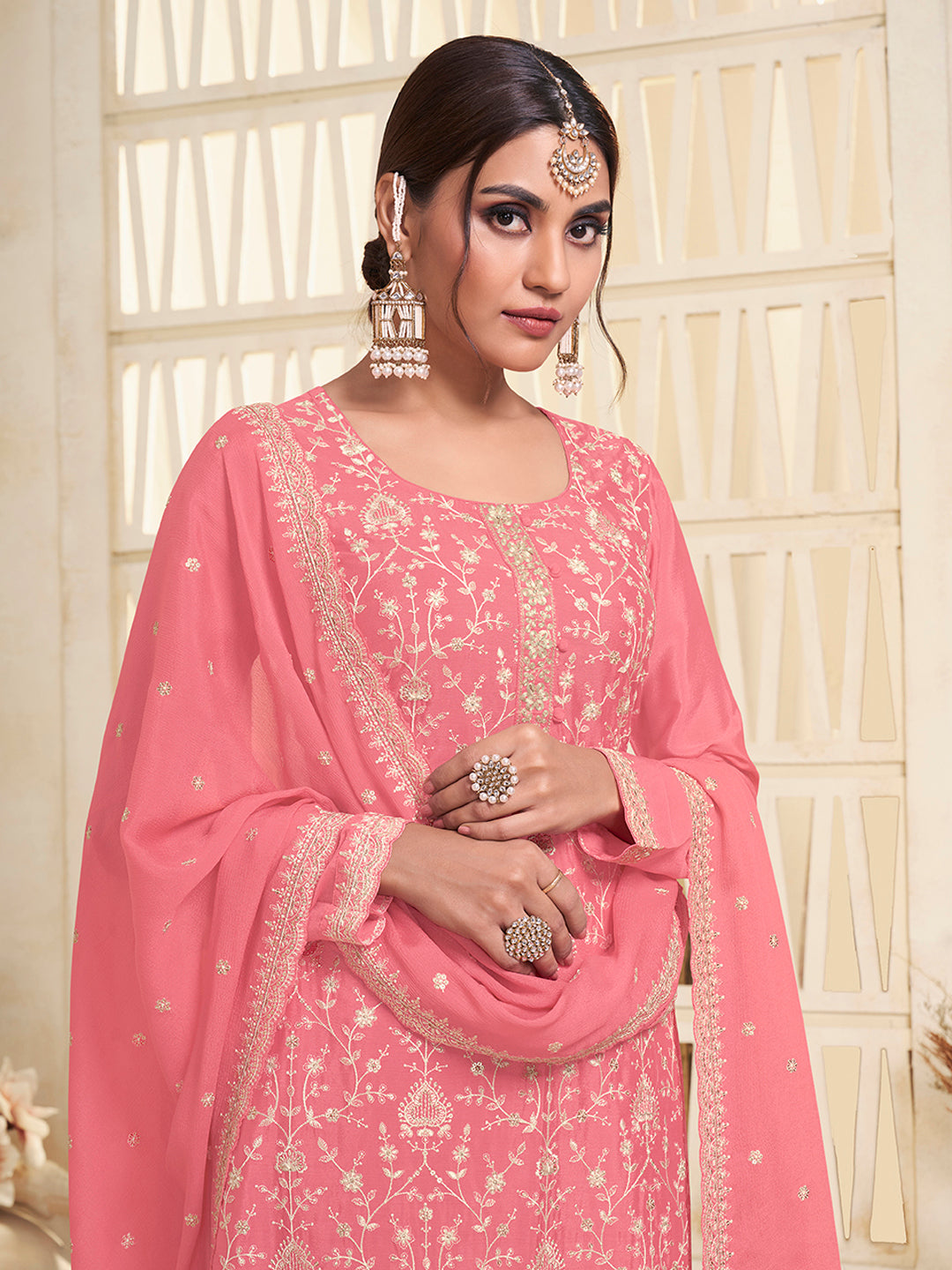 Peach White Thread Embroidered Kurta Suit Set - qivii