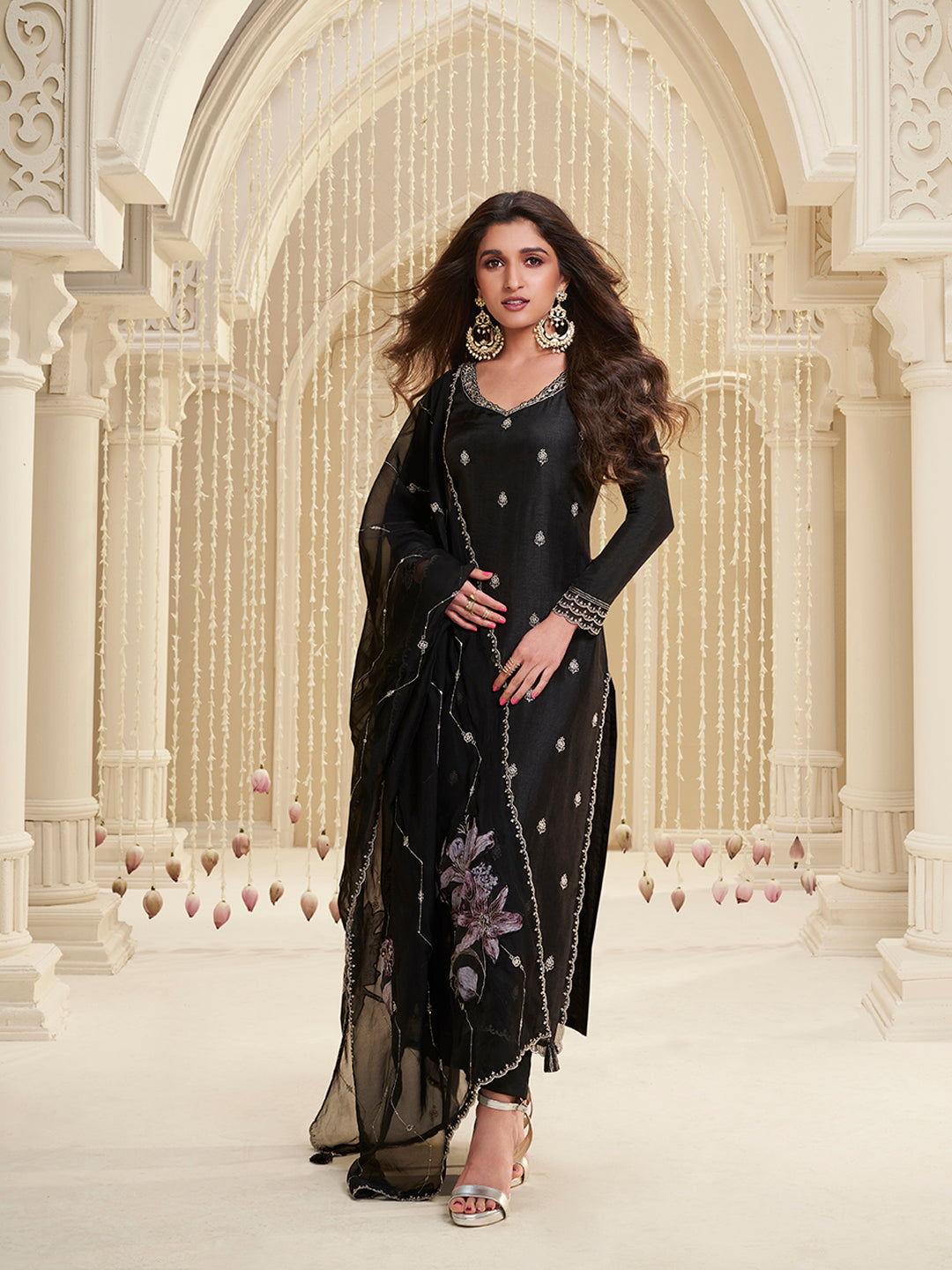 Black Cutwork Neckline Dola Silk Kurta Suit Set with Floral Applique Dupatta - qivii