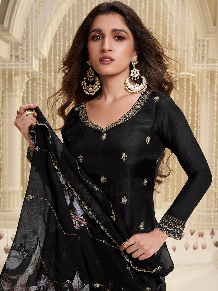 Black Cutwork Neckline Dola Silk Kurta Suit Set with Floral Applique Dupatta - qivii