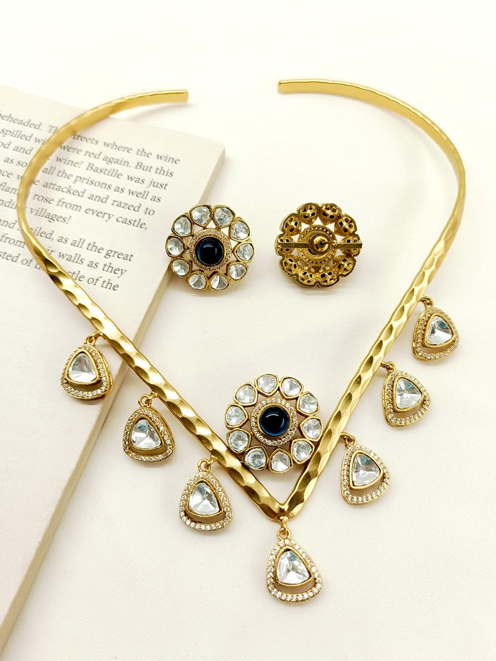 Zaida Navy Blue Hasli Style Kundan Necklace Set - qivii