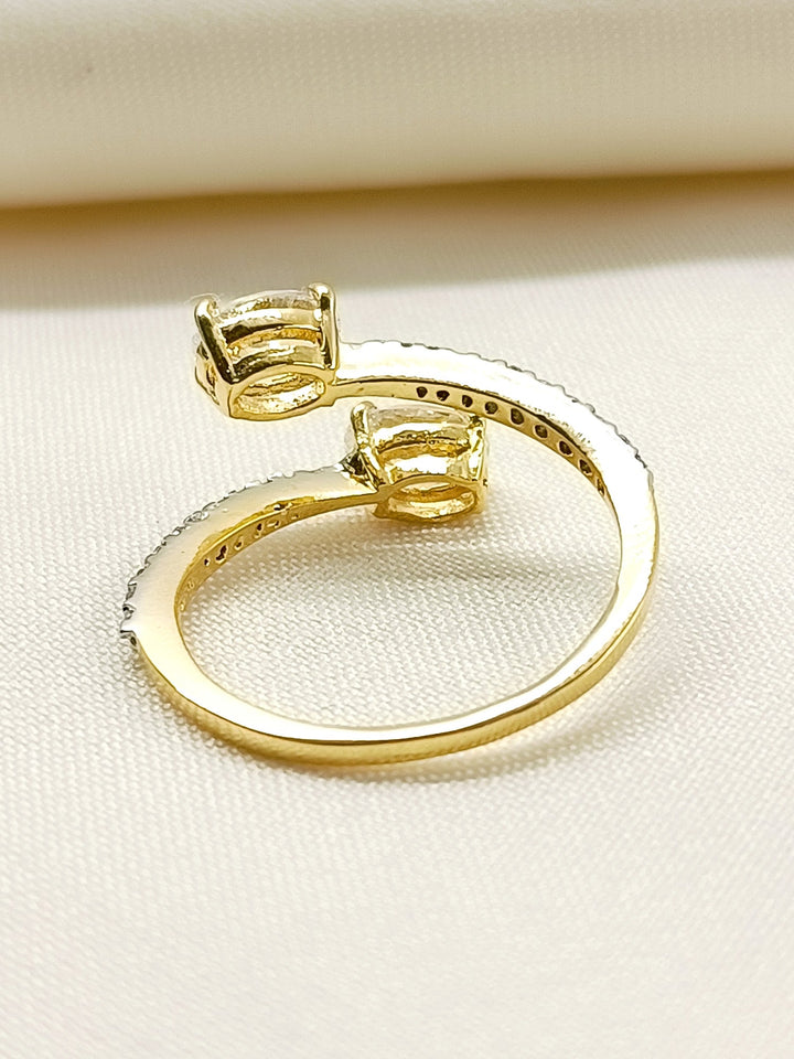 Haman 92.5 Silver Swarovski Stone Finger Ring - qivii