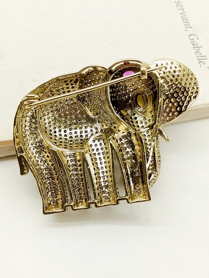 Kritik White Elephant Brooch - qivii