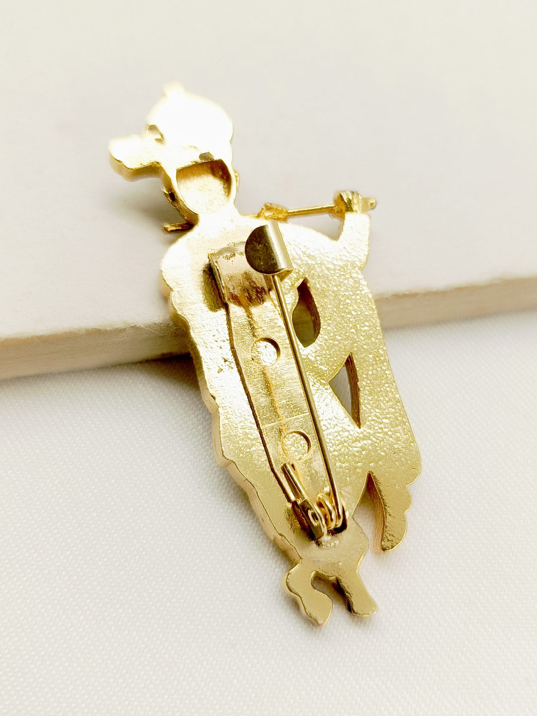 Upalina Ruby Krishna Ji Brooch - qivii