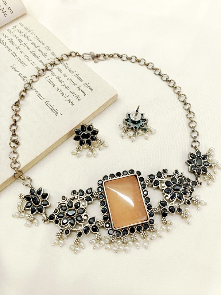 Anshi Peach Oxidized Choker Set - qivii