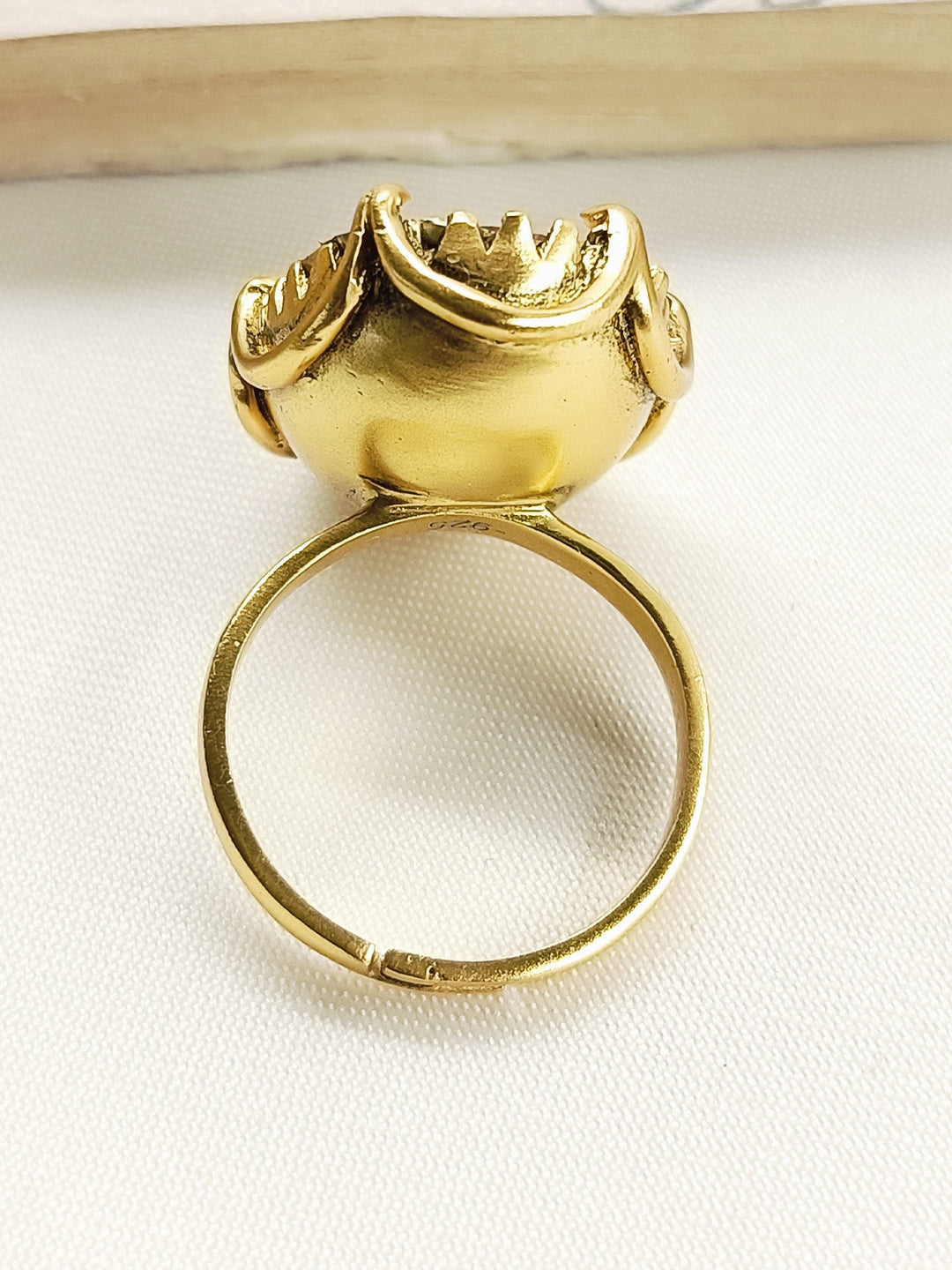 Vinia 92.5 Silver Moissonite Finger Ring - qivii