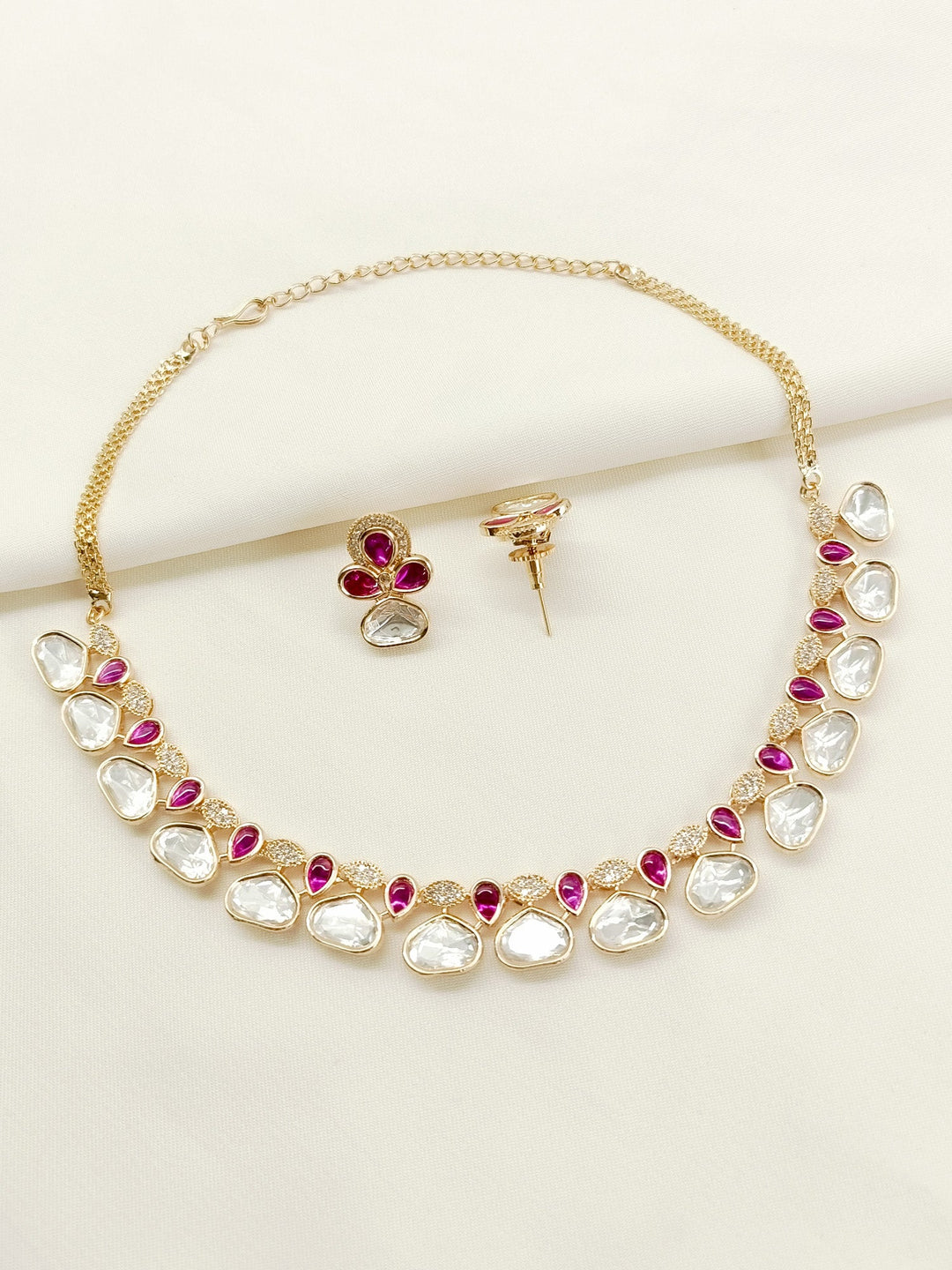 Avika Ruby Kundan Necklace Set - qivii
