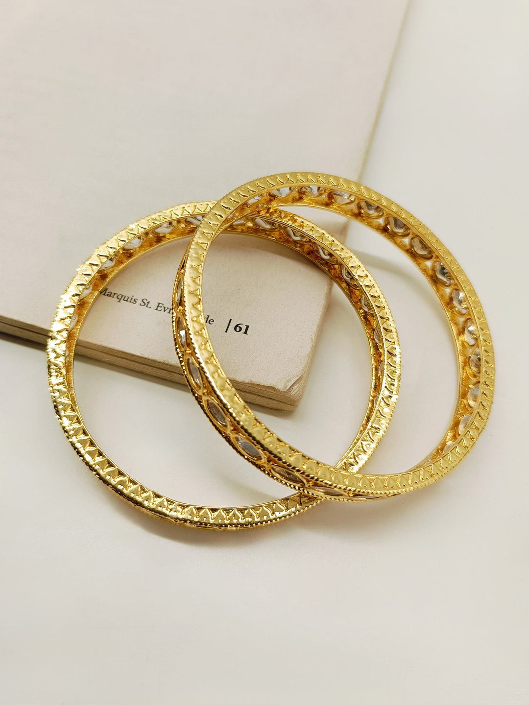 Vrini White Kundan Bangle Pair - qivii