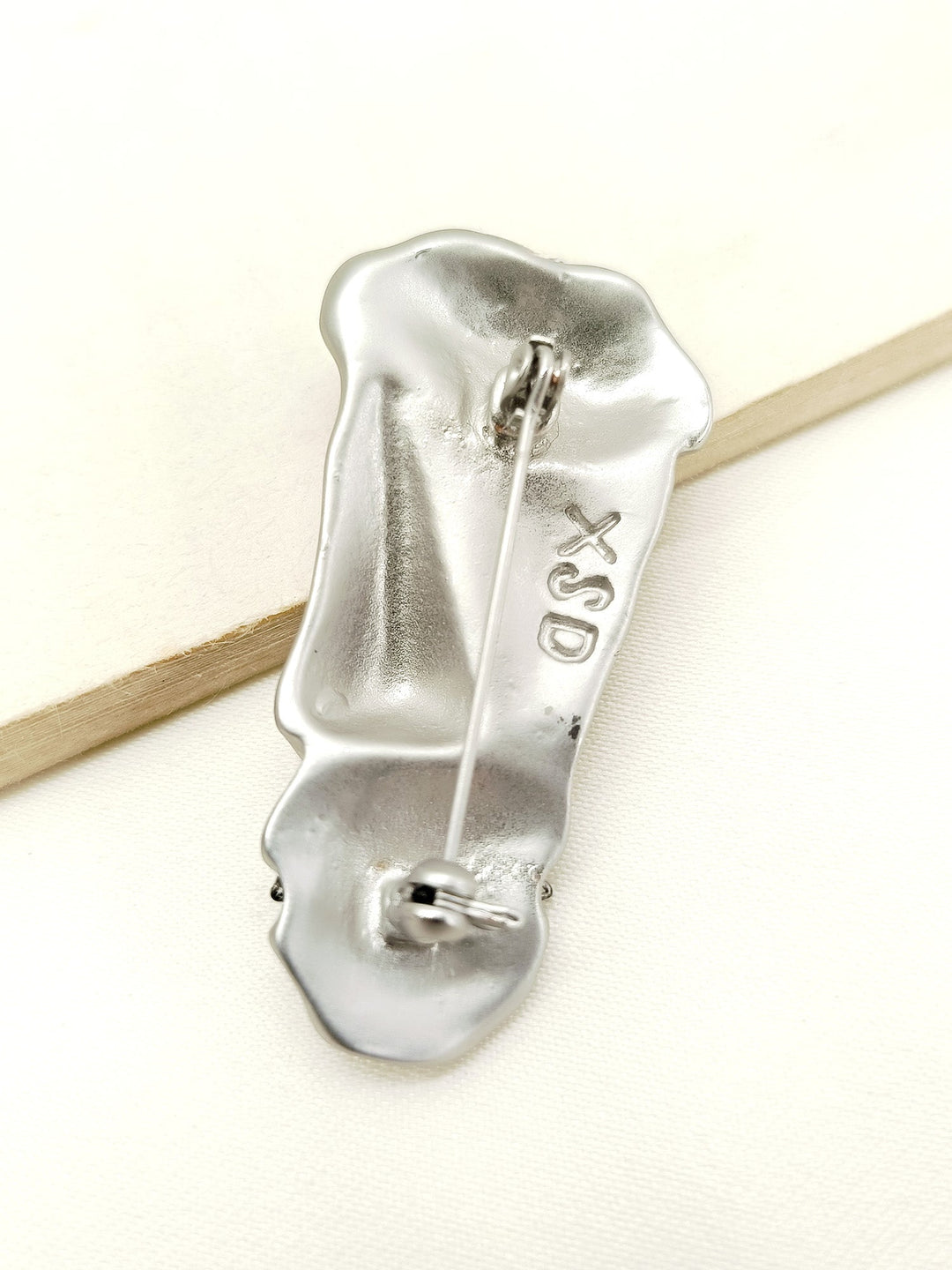 Shaziya Men's Brooch - qivii