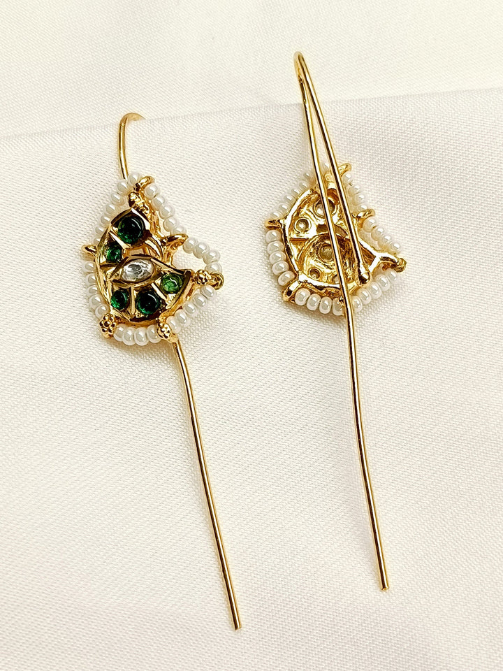 Taaz Green Gold Plated Kundan Ear Cuff [ Price is for Pair ] - qivii