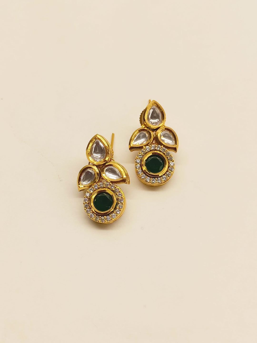 Beautiful Ragvi Green Kundan Pendant Set with Intricate Gold Detailing