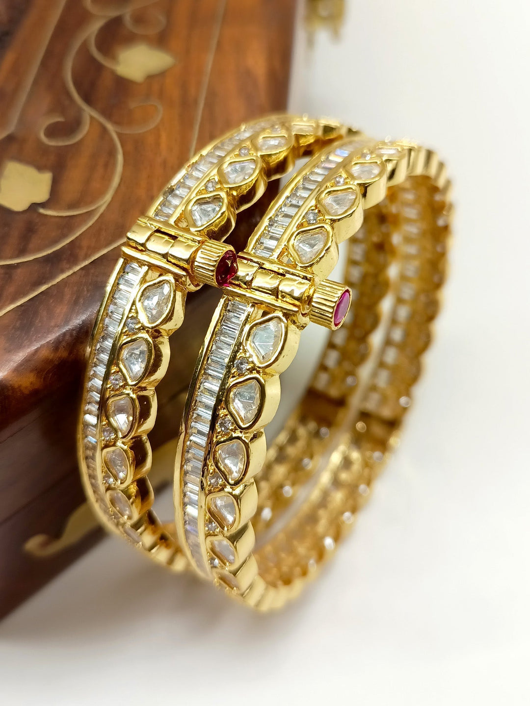 Bani White Kundan Bangle Pair - qivii